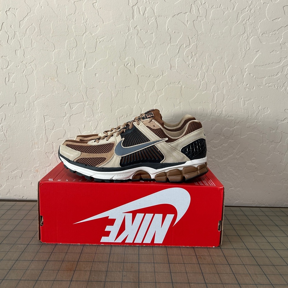 Nike Zoom Vomero 5 ‘Light British Tan Khaki’